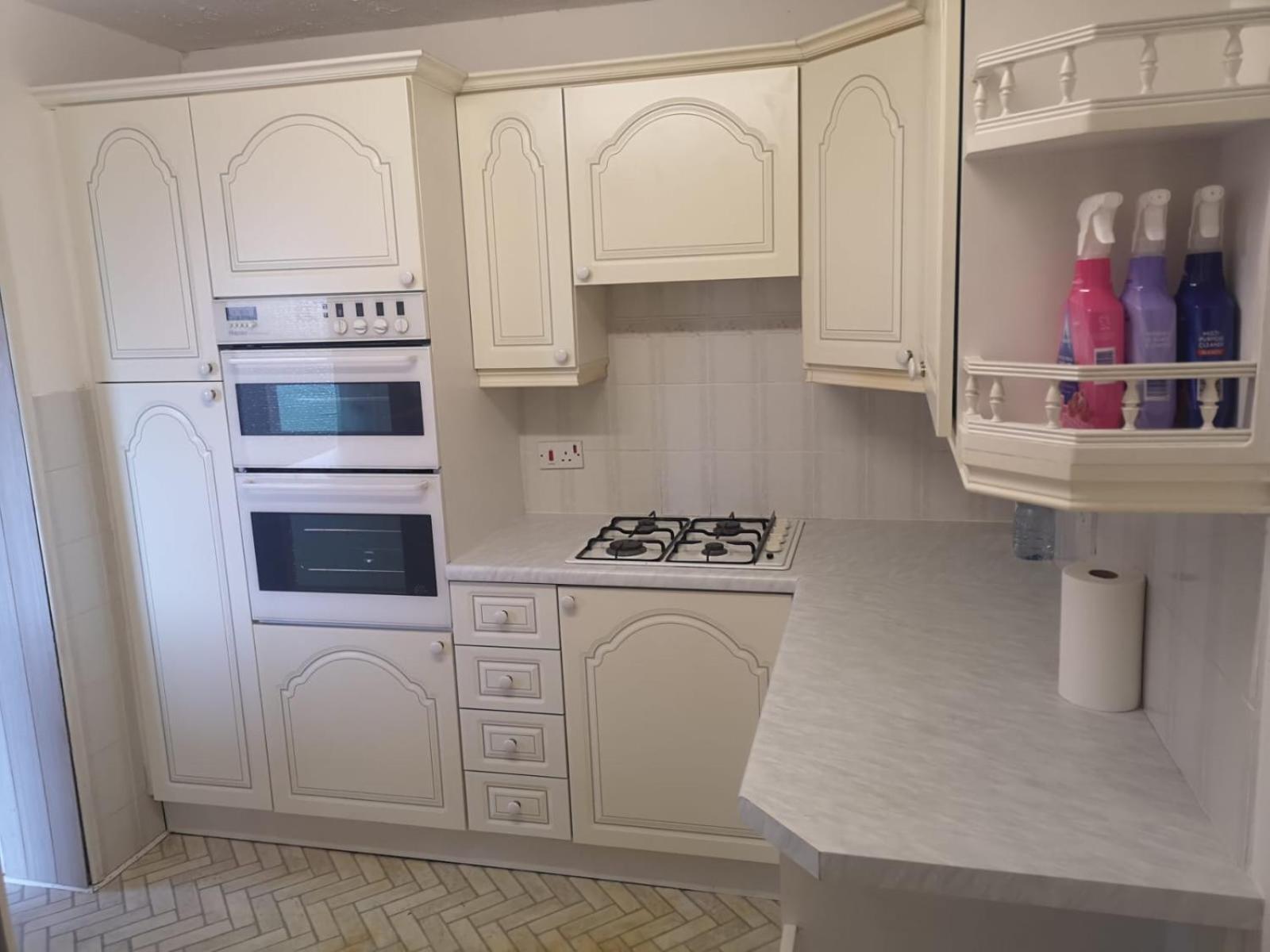 فندق Mossbank House Luton Airport المظهر الخارجي الصورة